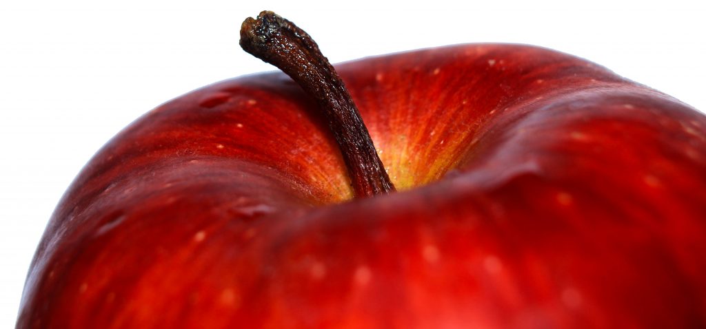 https://patentlaw.jmbm.com/files/2019/01/apple-close-up-edible-89434-pexels-cc0-01.29.2019-1024x478.jpg